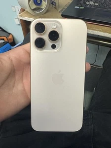 Apple iPhone 16 Pro Max, 256GB, Desert *100% BATT* SIM LOCKED - Zdjęcie 1 z 10