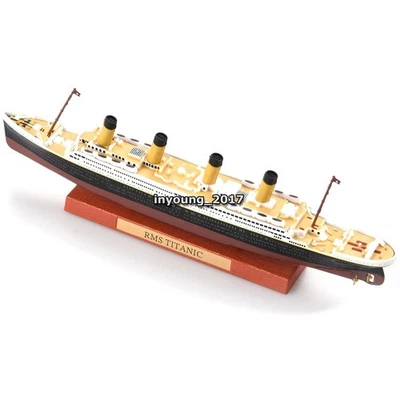 1/1250 RMS Titanic Model Diecast Cruise Ship Model Sailboat Decor Collection - Image 1 of 4