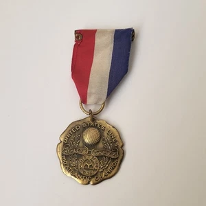 Vtg United States Lines Athletic Games Mid Atlantic Champion Medal Walter & Sons - Picture 1 of 8