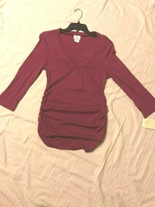 Maternidad de maternidad: Pull-Over, cuello en "V" torso tejido, lados fruncidos; Borgoña, talla S - Imagen 1 de 5