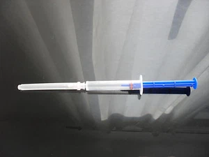 5 x Spritze 2 ml mit Stumpfkanüle (ohne Einschub)  + Stopfen Opaker zum Befüllen - Bild 1 von 2