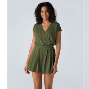 Pagliaccetto casual Halara scollo a V manica corta tasca laterale waffle verde XL - Foto 1 di 16