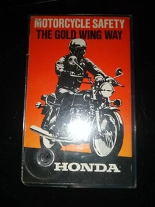 Honda GB - Seguridad de motocicleta The Gold Wing Way - Casette Book Años 70 - Imagen 1 de 2