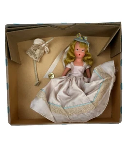 Muñeca Nancy Ann Storybook de colección Una chica de ducha para abril 190 bisque caja original - Imagen 1 de 11