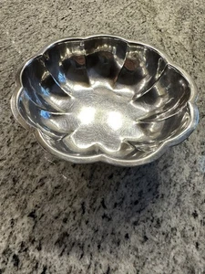 Ciotola in argento sterling 6" con piedi stile Chippendale 181,9 grammi LM - Foto 1 di 6