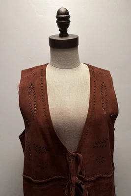 Nuevo con etiquetas Catálogo Sundance Flecos Largos Marrón Gamuza Cuero “Chaleco Rosa Lee”, Talla S Foto 1 de 4