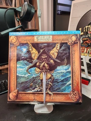 Jethro Tull ‎– The Broadsword And The Beast (1982 Original Master Recording) NM - Image 1 of 4