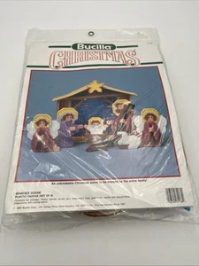 Bucilla plastic canvas kit Manger Scene 61138 Christmas Nativity craft Vintage - Picture 1 of 4