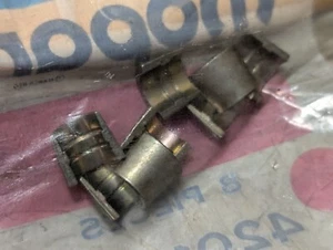 Set of 8 Genuine Mopar Valve Spring Retainers 4201349 OEM Dodge Chrysler - Picture 1 of 2