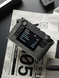 Medio caso de cámara de cuero genuino para LEICA M11 Camera Bag Protecter Cover - Imagen 1 de 16