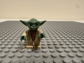 LEGO Star Wars Yoda Clone Wars White Hair Printed Back minifigure sw0446 75002
