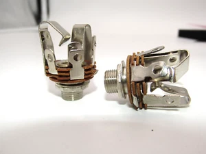 (2 Stück) Vintage Alectron Multikontakt Stereo Ausgang 1/4" Klinke Neu aus altem Lagerbestand Schwerlast - Bild 1 von 3