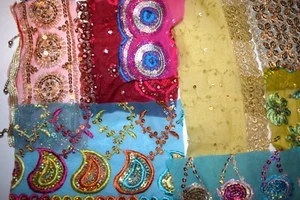 Pack Vintage Beaded Fabrics, Embroidered Beaded swatches Multi - Picture 1 of 3