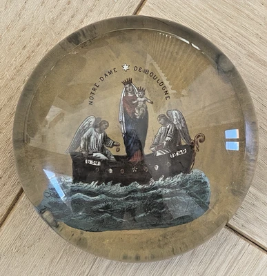 Ancien Presse Papier - Notre Dame de Boulogne - Boule Sulfure - Doré - Photo 1/4