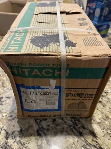 2800 pcs Hitachi 12344 1-1/4 in Collated Nails with 1 in Steel Caps, for NV50AP3 - Picture 1 of 3