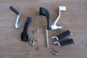 OEM Harley Davidson 2014-2021 Sportster Stock Mid Controls Foot Pegs Brackets - Picture 1 of 11
