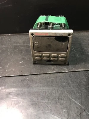 HONEYWELL DC2500-EE-0L00 Temperature Controller USED - Image 1 of 3