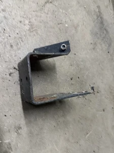 John Deere M86566 Bagger Mounting Bracket All Sabre Lawn Tractors STX38 111 112L - Picture 1 of 3