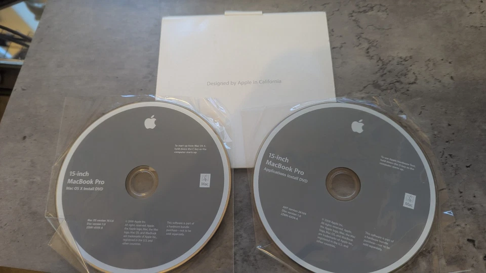 Apple OS X 10.5.6 Leopard Install and Applications DVDs Disk 2009  - Image 1 of 1
