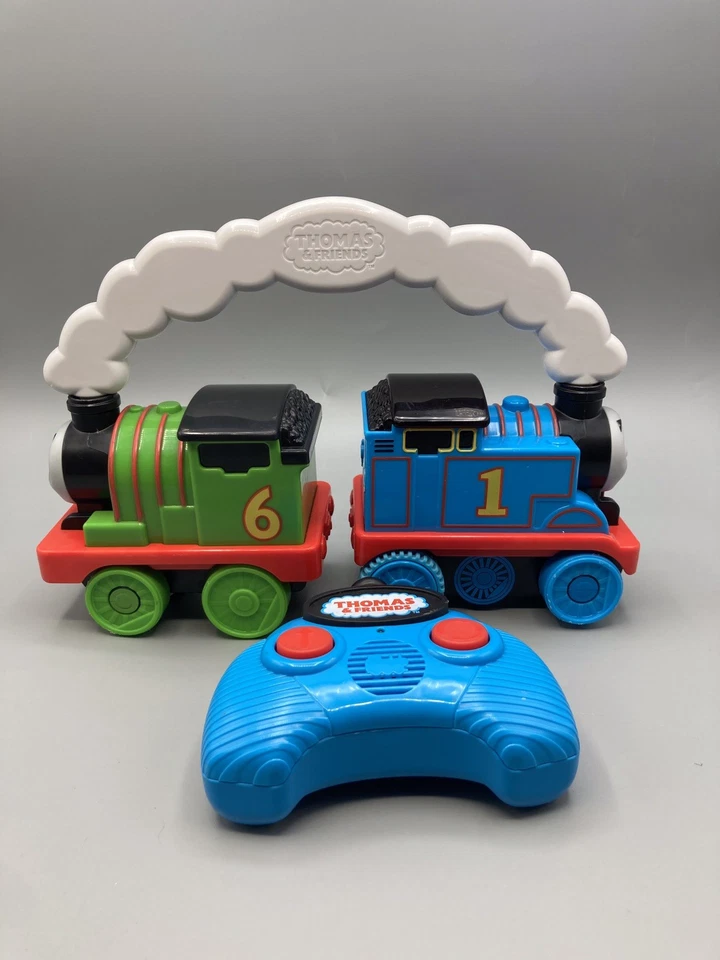 Thomas & Friends Preescolar R.C. Juguete de control remoto Train Race & Chase PROBADO Foto 1 de 4