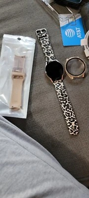 samsung galaxy smart watch 4 40mm - Image 1 of 4