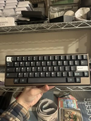 custom mechanical keyboard Tokyo 60 - Image 1 of 4