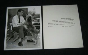 Authentic 1964 77 SUNSET STRIP Presskit Photo Signed By EFREM ZIMBALIST JR. - Picture 1 of 3