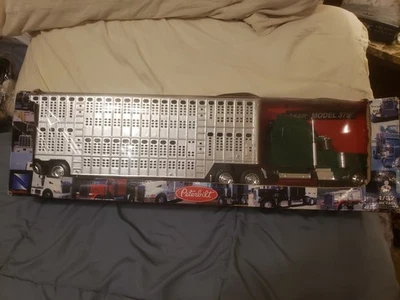 Nuevo remolque tractor Ray Long Hauler Peterbilt modelo 379 1:32 22" largo cabina verde Foto 1 de 4