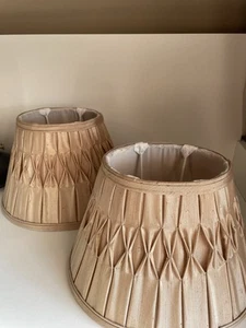 Pair Lampshades Gold Silky Pleated Vintage Elegant oval shape country house - Picture 1 of 24