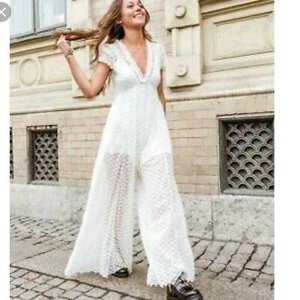 Free People Cleo Ivory Crocheted & Lace Jumpsuit Size XS - Picture 1 of 16