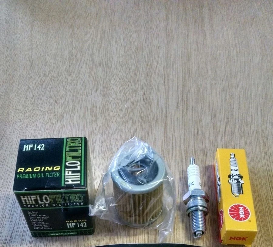 Yamaha Tune up kit Spark Plug + Oil Filter Kodiak 400 YFM400 YFM 94-99 4x4 D8EA - Image 1 of 1
