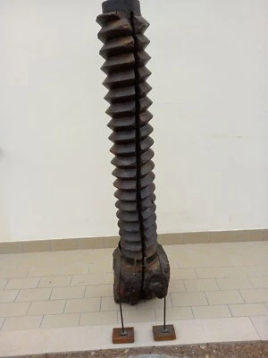 Vite in legno epoca primi  600 - Immagine 1 di 4