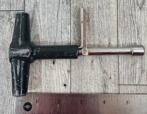 Plumbers T-Handle No Hub Torque Wrench 60 p.s.i. Chicago Spc. MFG.  Made Japan - Picture 1 of 12