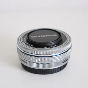 Olympus M.Zuiko 14-42mm 1:3.5-5.6 EZ silber, MFT, Micro Four Thirds, neuwertig - Bild 1 von 7