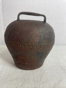 CAMPANA DE VACA ANTIGUA DE METAL DE 6" DE COLECCIÓN, campana de cena, anillo para volver a casa - Imagen 1 de 9