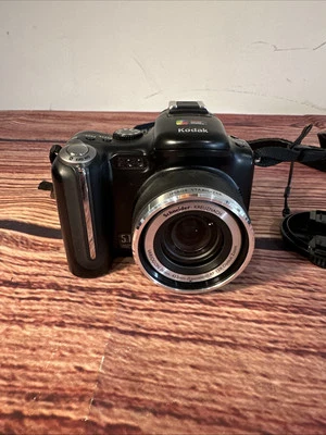 Black Kodak EasyShare P850 5.1 Megapixel Digital Camera - Read - Image 1 of 4