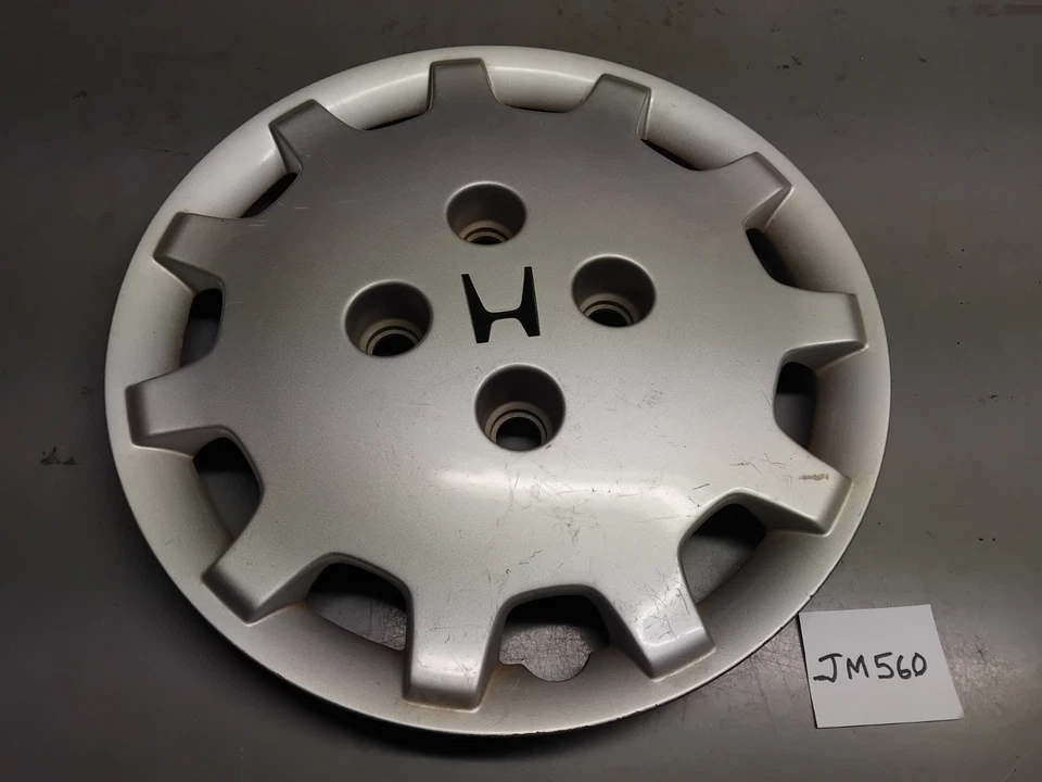 One 1992 1993 1994 1995 Honda Prelude  hubcap * See Details* - Image 1 of 4