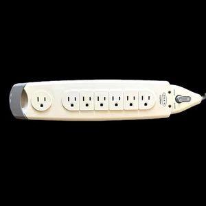Belkin SurgeMaster Home Surge Protector 7 Outlet F9H710-12 Long 12 ft cable - Afbeelding 1 van 12