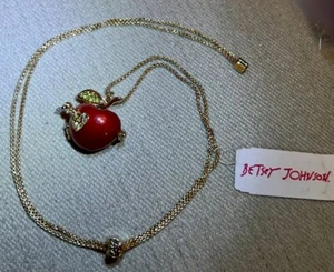 Betsey Johnson Gold Tone Back To School Red Apple Locket Lariat Necklace NWT - Picture 1 of 8