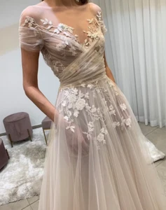 A Line Wedding Dress V Neck 3d Floral Tulle Bride Wedding Bridal Gowns Romantic - Picture 1 of 13