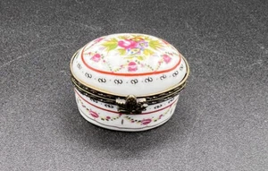 Vintage Porcelain Art Gallery Trinket Box, Hand Painted - Picture 1 of 8