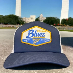 St Louis Blues Hat Logo Patch Blue Mesh Trucker Snap-Back Baseball Cap - Picture 1 of 6
