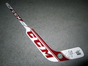 Devan Dubnyk Minnesota Salvaje Firmado Autografiado Mini Portero Adhesivo W/COA - Picture 1 of 2