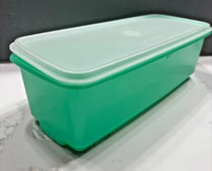 Vintage Tupperware Jadite Green Bread Celery Veggie Box Storage #782 Lid #784 - Afbeelding 1 van 3