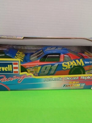 Revell Nascar 1:24 Die Cast Mike Wallace #91 Spam Chevrolet 1997 Monte Carlo G25 - Image 1 of 4