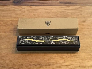 Wyrmwood Dispel Elemental Collection Magnetic Dice Vault Ebony Lightning - Neu - Bild 1 von 8