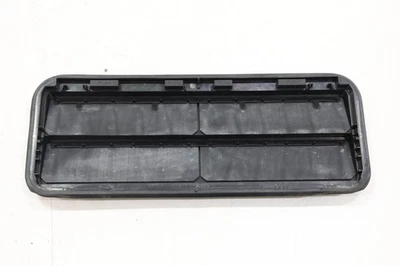 2020 - 2025 LINCOLN AVIATOR REAR RIGHT QUARTER VENT GRILLE OEM FL3415280B62AC - Image 1 of 4