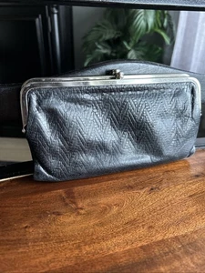 Hobo International Lauren Double Kiss Lock Geldbörse Hard Frame Schwarz Leder - Bild 1 von 13