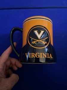 TAZZA CAFFE' UNIVERSITÀ DELLA VIRGINIA. VIRGINIA CAVALIERS 20oz Game Time NUOVO 2012 - Foto 1 di 3