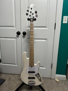 Lakland Skyline Darryl Jones DJ-5 5-String Bass - Picture 1 of 11